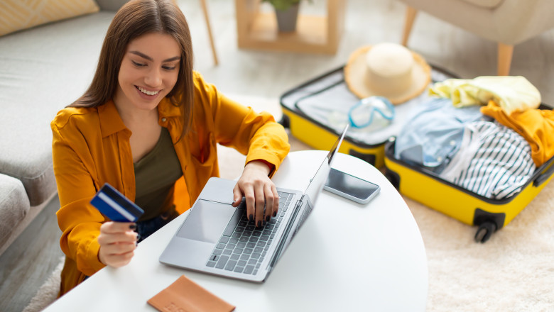 Romanii ar putea primi pe card cei 800 de lei de la stat pentru voucherele de vacanta Imagine