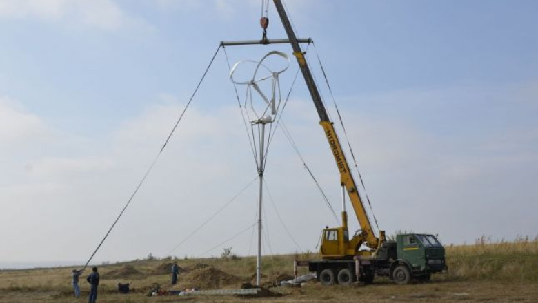 Romanii au inventat eoliana "ciuline" Imagine