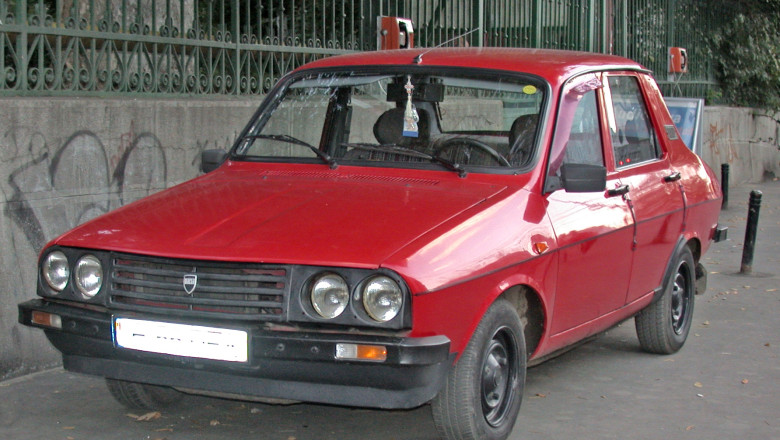 Romanii care au avut depozit la CEC pentru Dacia inainte de 1 ianuarie 1990 vor fi despagubiti Imagine