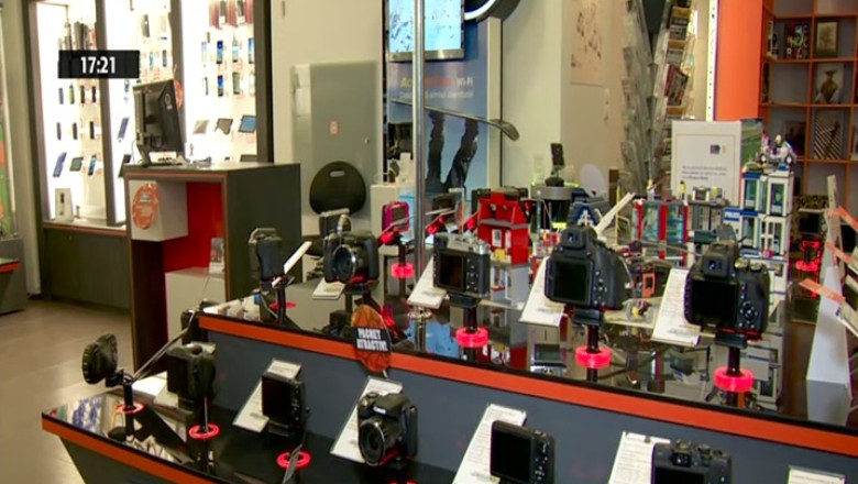 Romanii cumpara asigurari pentru electronice Imagine