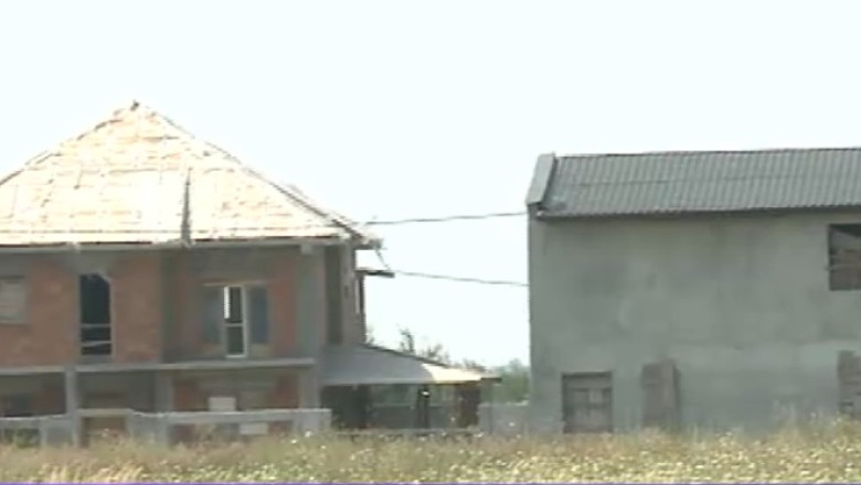 Romanii fug de la bloc, la casa pe pamant. Cat ii costa Imagine