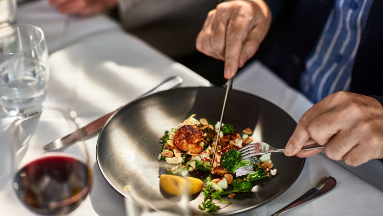 Romanii ies mai rar la restaurant. Sectorul HoReCa a inregistrat pierderi de 8% numai in primele luni din acest an Imagine