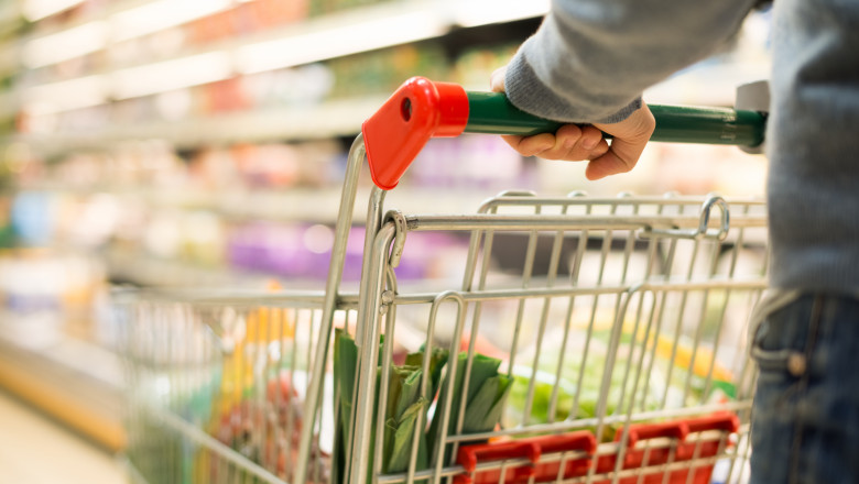 Romanii, printre cei mai multumiti de viata lor, din Europa Centrala si de Est. Se tem insa de cresterea saraciei si crize alimentare Imagine