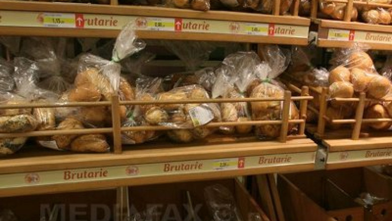 Romanii sunt cei mai mari consumatori de paine din UE. In medie, un roman mananca 320 de paini intr-un an Imagine