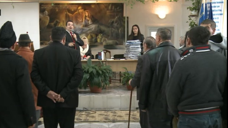 Romii dau in judecata Germania. Pelerinaj la usa lui Dorin Cioaba Imagine