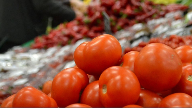 Rosii si ardei cu gust de import. 90% din legumele din piete cresc din seminte olandeze si bulgaresti Imagine