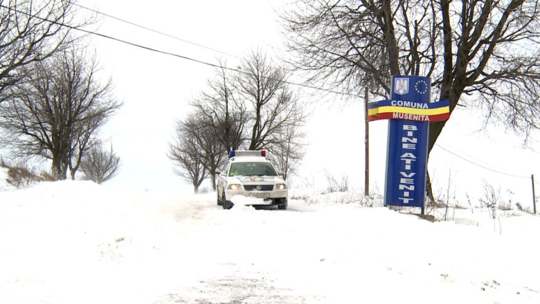 Rupti de lume.Viscolul puternic a izolat o comuna si a lasat in bezna mii de familii Imagine