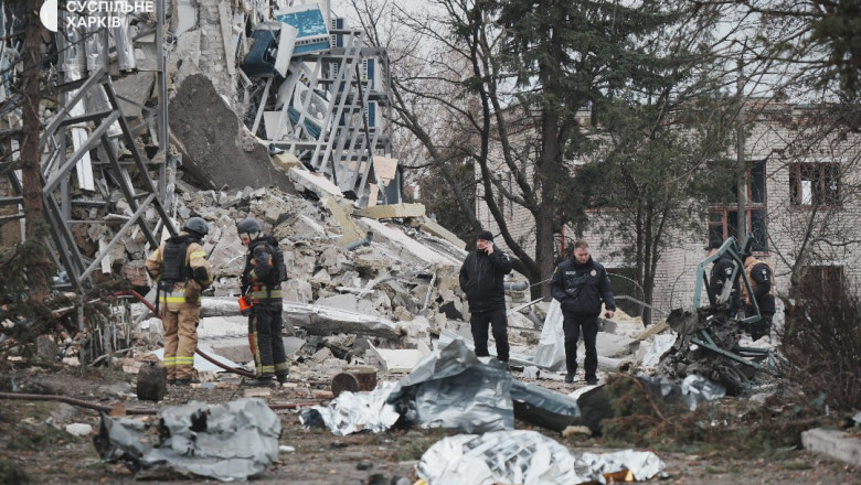 Rusia a atacat cu rachete balistice orasul ucrainean Izium. Cel putin 5 persoane si-au pierdut viata si alte zeci au fost ranite Imagine