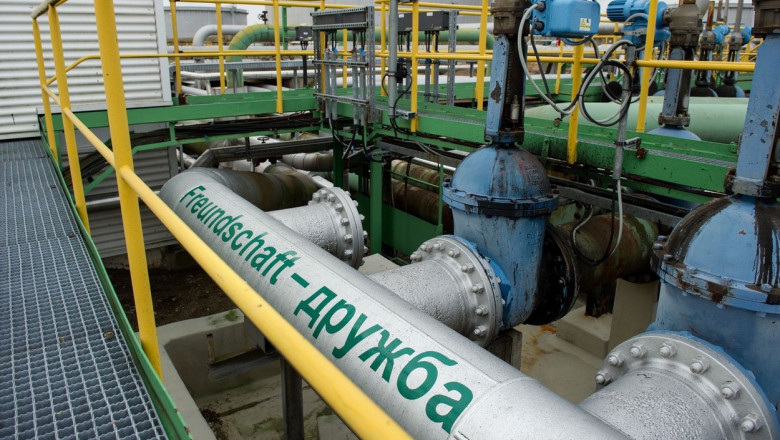 Rusia a inceput sa pompeze petrol din Kazahstan spre Germania, dar a blocat livrarile catre Polonia Imagine