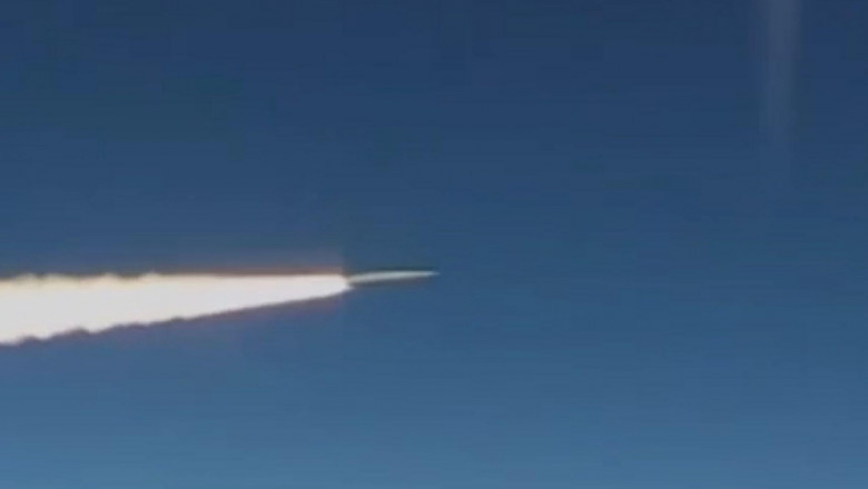 Rusia a lansat 40 de rachete asupra Ucrainei azi, Kievul a doborat doborat 8 si a deviat peste 20 prin mijloace electronice Imagine