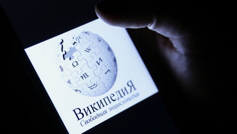 Rusia a lansat Runiversalis, propria versiune a Wikipedia, unde nu exista niciun articol despre razboiul din Ucraina Imagine