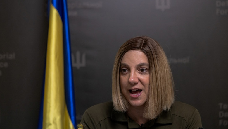 Rusia a plasat pe lista cu criminali cautati o americanca transgender care a ajuns pe frontul din Ucraina Imagine
