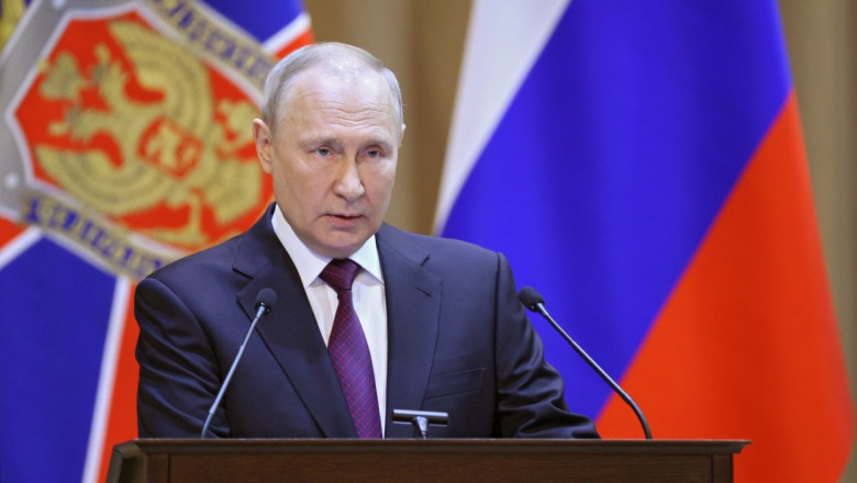Rusia a suspendat oficial tratatul de dezarmare nucleara cu Statele Unite Imagine