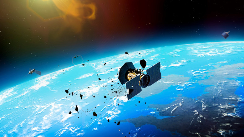 Rusia acuza ca ii sunt atacati satelitii Imagine