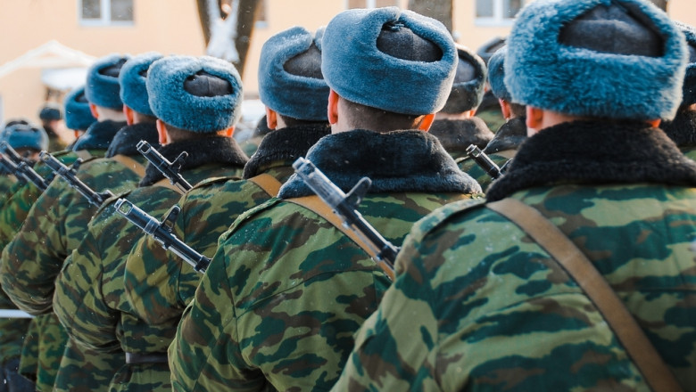 Rusia are o noua lege care permite angajarea in armata a persoanelor acuzate de justitie Imagine