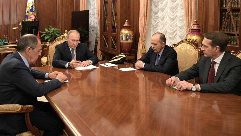 Rusia ataca UE si critica ancheta fata de Calin Georgescu. Kremlinul sustine ca CE a cerut interzicerea candidatului prorus la alegeri Imagine