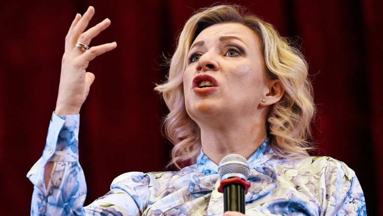 Rusia da vina pe SUA si UE pentru tensiunile din Kosovo. Zaharova: „Nu sunt mediatori, ci instigatori ai conflictului” Imagine