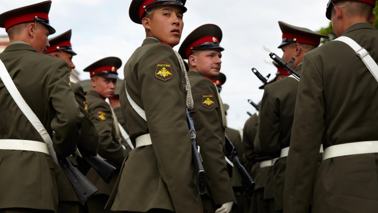 Rusia extinde varsta maxima de mobilizare militara cu cel putin 5 ani Imagine