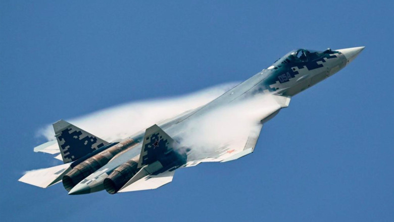Rusia „inarmeaza” India: vrea sa-i vanda avioane de lupta Suhoi SU-57. Cand merge Vladimir Putin la New Delhi Imagine
