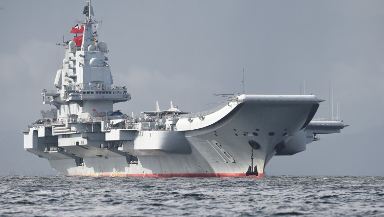 Rusia isi vrea inapoi portavionul sovietic pe care China l-a cumparat de la ucraineni in anii '90 pentru „cateva sticle de vodca” Imagine