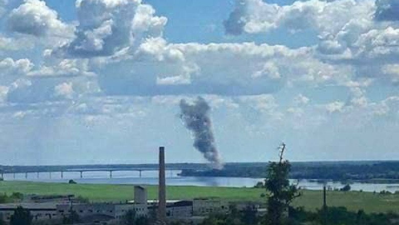Rusia obtine castiguri minime in Donbas. Ucrainenii au lovit un pod important din Herson folosit de rusi pentru aprovizionare Imagine