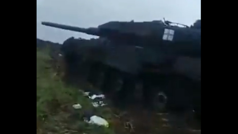 Rusia publica videoclipuri cu tancuri germane Leopard si blindate americane Bradley capturate in Ucraina Imagine