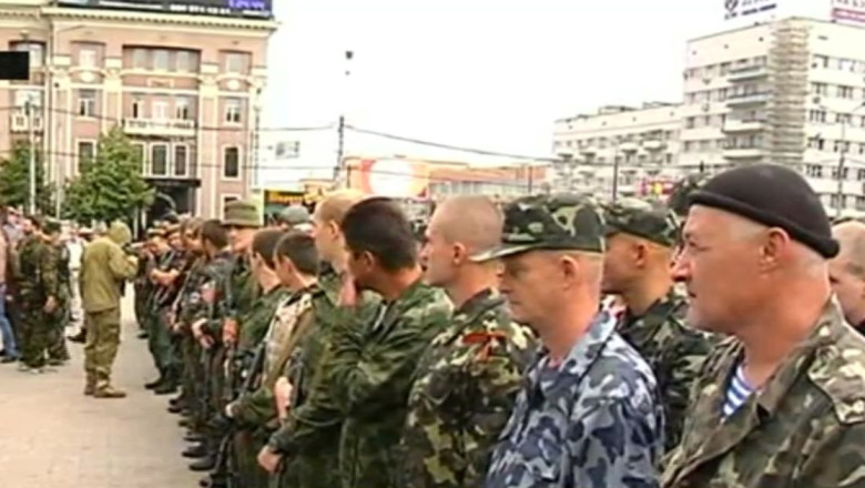 Rusia respinge planul de pace propus de Petro Porosenko Imagine