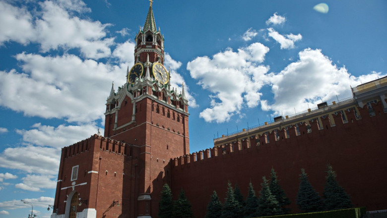Rusia se ofera sa acorde azil strainilor care sunt amenintati sau persecutati in tara lor din cauza „valorilor familiale traditionale” Imagine
