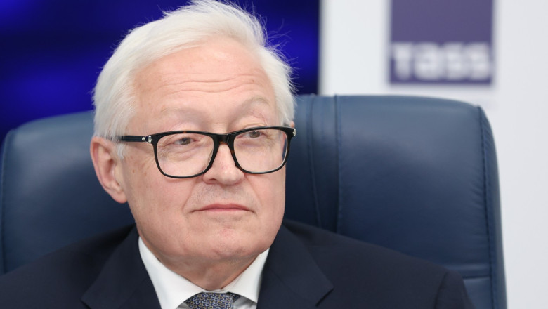 Rusia se ofera sa preia excesul de materiale nucleare din Iran ca sa ajute SUA in disputa cu Teheranul Imagine