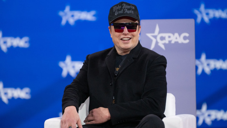 Rusia vrea sa colaboreze cu Elon Musk pentru viitoare zboruri pe Marte Imagine