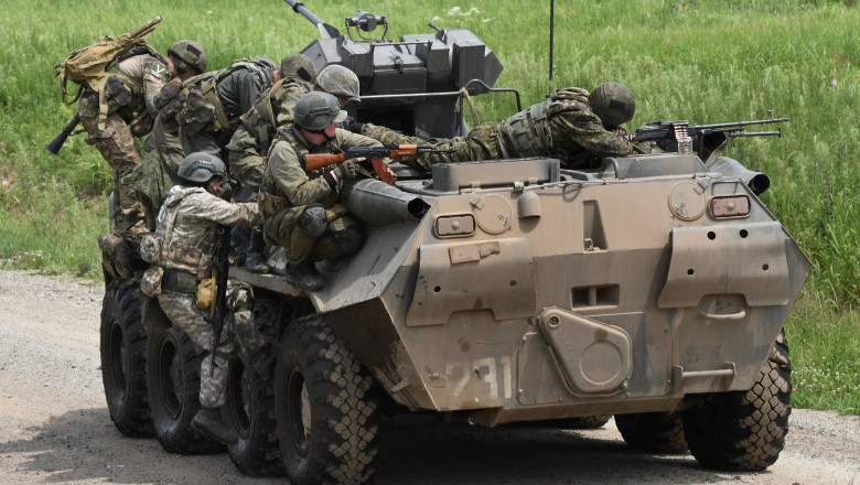 Rusii ataca in estul Ucrainei cu 100.000 de militari: un amestec de trupe de elita si unitati de sacrificiu, formate din fosti detinuti Imagine