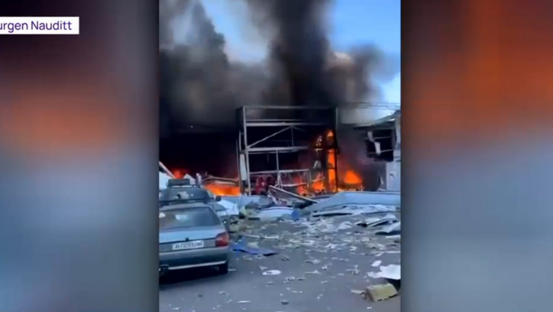 Rusii au bombardat un centru comercial din Ucraina. 14 morti si cel putin 43 de raniti Imagine