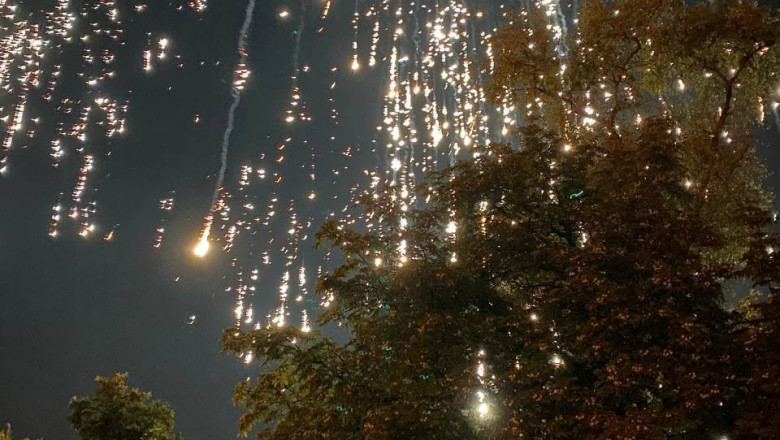 Rusii au lansat un atac similar cu o „ploaie de foc” asupra orasului Donetk Imagine