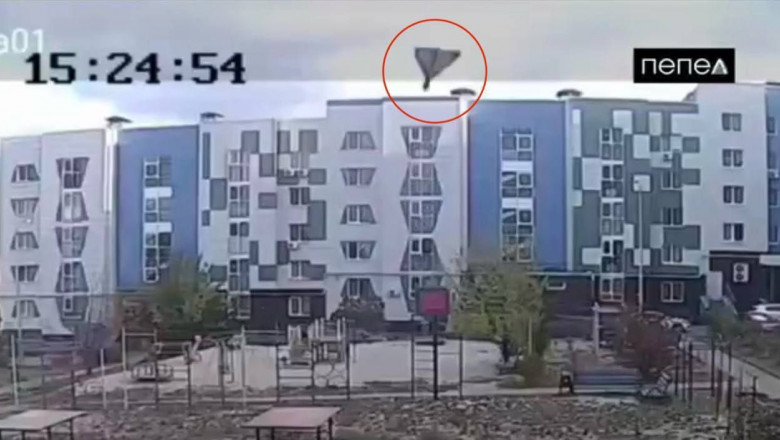 Rusii se bombardeaza singuri. O drona Shahed nu a mai trecut granita in Ucraina si a facut praf un bloc de locuinte in Belgorod Imagine