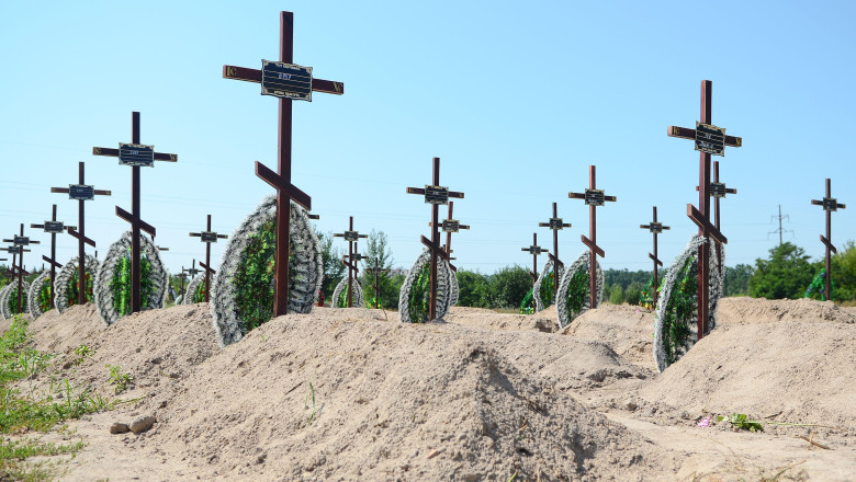 Rusii sunt acuzati de comiterea a peste 31.000 de infractiuni si crime de razboi in Ucraina Imagine
