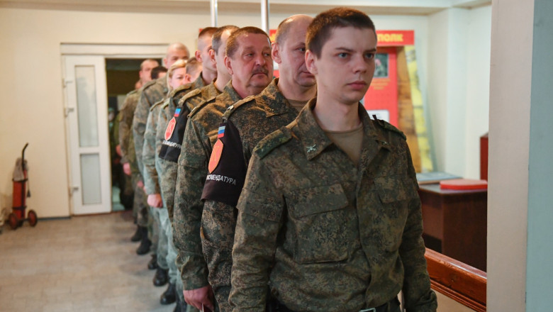 Rusii trimisi sa lupte in Ucraina vor avea dreptul de a-si congela gratuit sperma Imagine