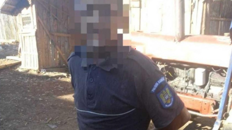S-a imbracat in politist si a inceput sa dirijeze circulatia pe un drum din Maramures. Ce pedeapsa risca acum falsul agent Imagine