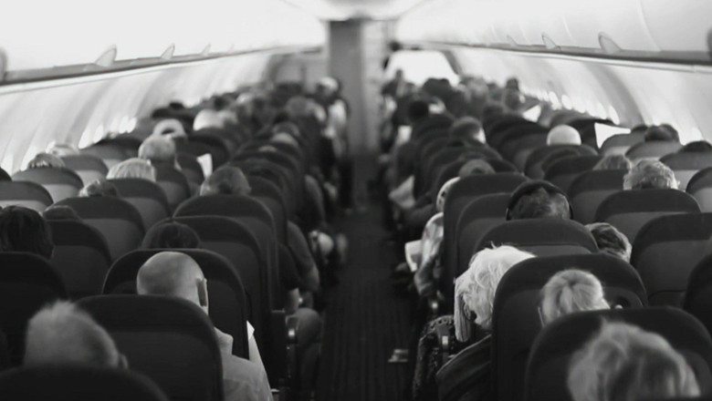 „S-a vazut fum. Au intrat in panica”. Marturia unei pasagere dintr-un avion care a aterizat de urgenta pe Aeroportul Otopeni Imagine