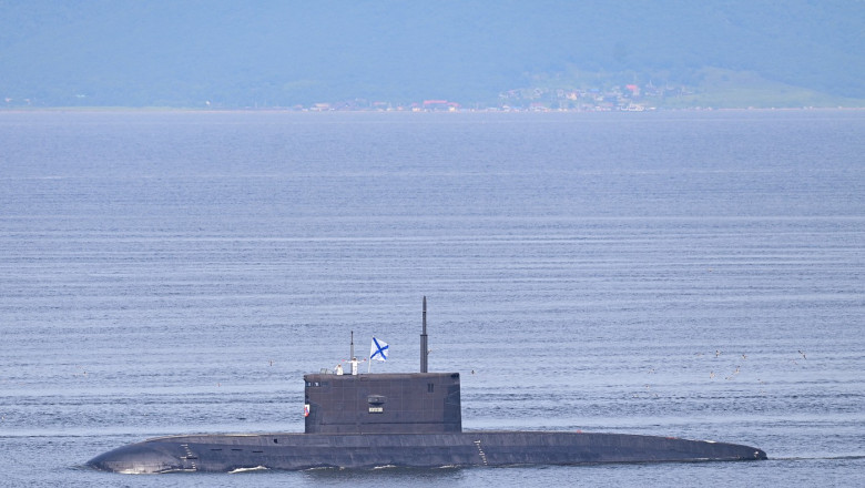„S-au auzit doua explozii puternice”. Ucraina ataca baza unitatii rusesti de elita aflata la aproape 7.000 km distanta, in Vladivostok Imagine