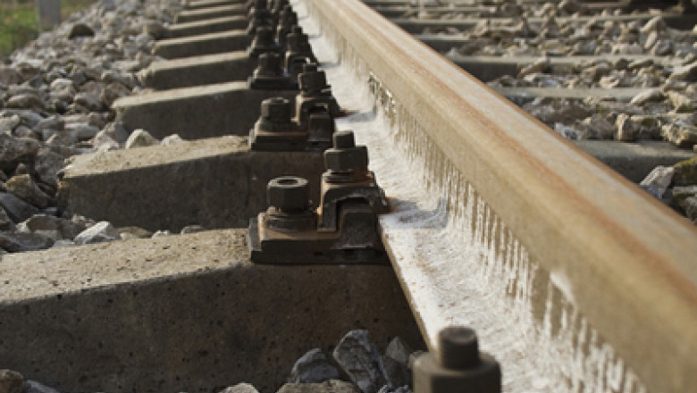 S-au incins sinele. Unele trenuri au intarzieri de pana la 60 de minute Imagine