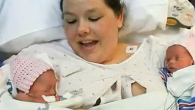 S-au nascut tinandu-se de mana. Fetele gemene din SUA s-au dezvoltat in acelasi sac amniotic Imagine