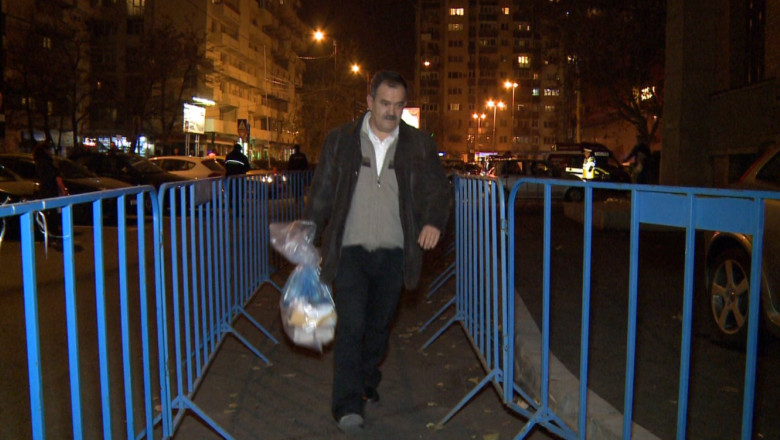 Sacii cu voturi, adusi cu microbuzele scolare. Procesul de predare a buletinelor, fara incidente Imagine