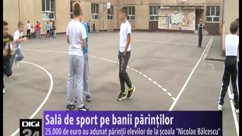 Sala de sport pe banii parintilor, la o scoala din Oradea Imagine