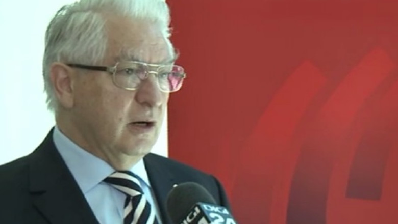 Salariile mai mari si conditiile mai bune ii atrag pe medici spre sistemul privat Imagine