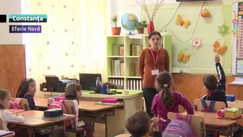 Salariile, nemultumirea profesorilor. In Serbia, un cadru didactic primeste peste 400 de euro pe luna Imagine