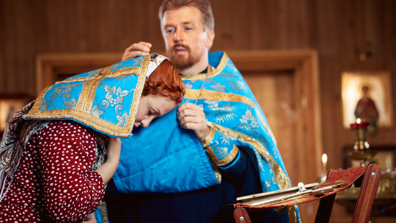 Saptamana Patimilor 2025. Cand recomanda preotul sa te spovedesti inainte de Paste. Calendarul celor mai importante traditii Imagine