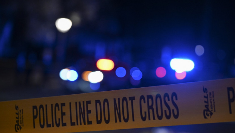 Sapte persoane au fost impuscate la o ceremonie de absolvire a unui liceu din SUA. Doua dintre ele, tata si fiu, au murit Imagine