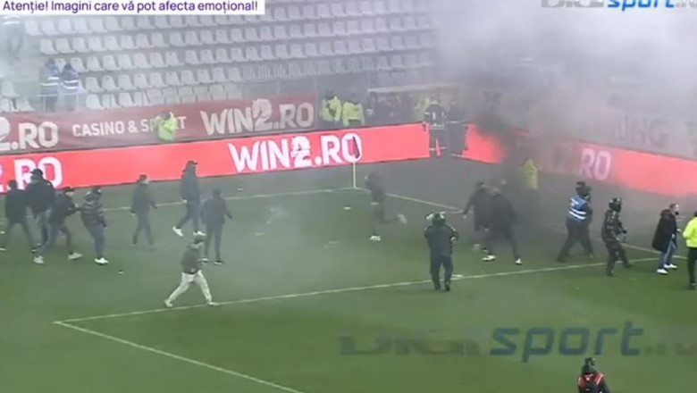 Sapte suporteri sunt urmariti penal in urma bataii de la meciul Dinamo-UTA Imagine