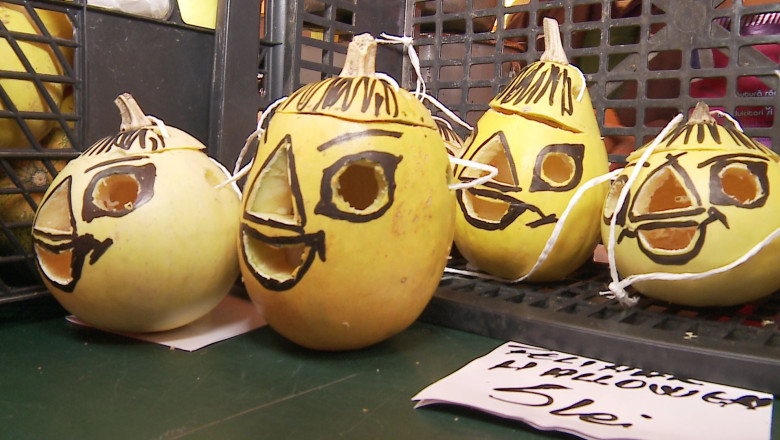 Sarbatoare americana pregatita in Piata Mare Imagine