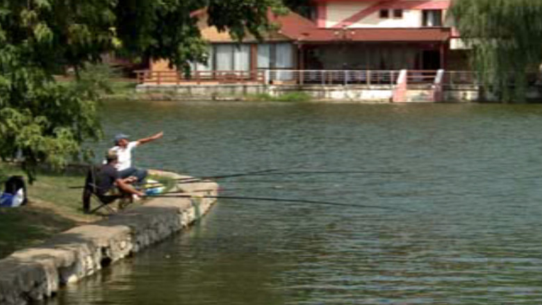 Sarbatoare fara petrecareti la Iasi. In baza de agrement Ciric au venit doar pescarii Imagine